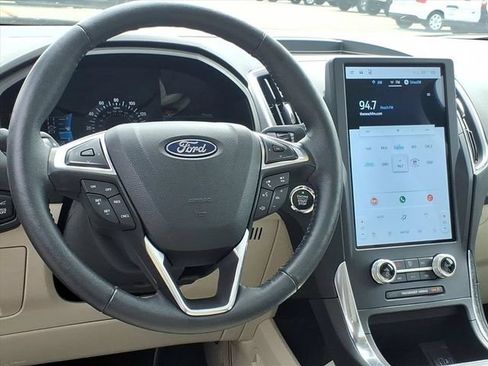 Used 2024 Ford Edge Titanium AWD/4WD image 16