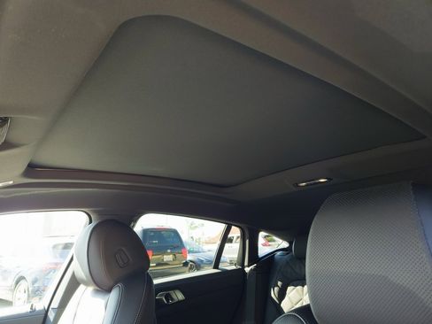 New 2026 BMW X6 xDrive40i image 17