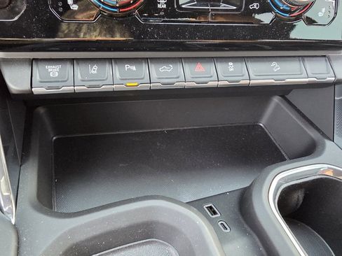 Used 2025 GMC Sierra 2500 Denali Ultimate image 19