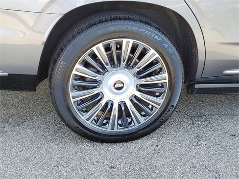 Used 2021 Cadillac Escalade Premium Luxury w/ Driver Assist Tech Package image 7