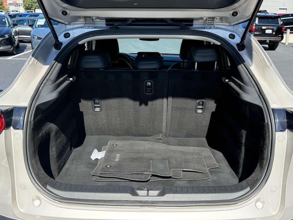 Used 2024 MAZDA CX-30 AWD 2.5 S w/ Select Sport Pkg image 4