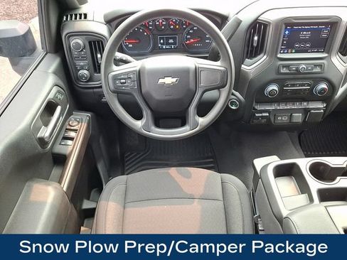 Used 2024 Chevrolet Silverado 2500 Custom w/ Custom Convenience Package AWD/4WD image 3