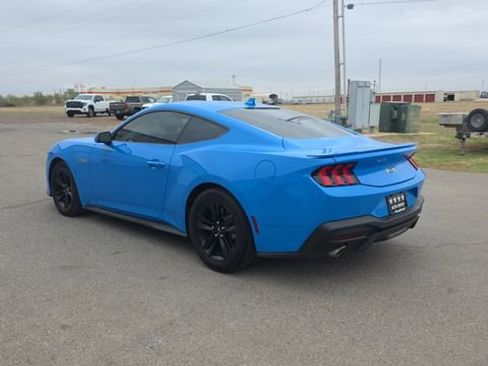 Used 2025 Ford Mustang GT image 8