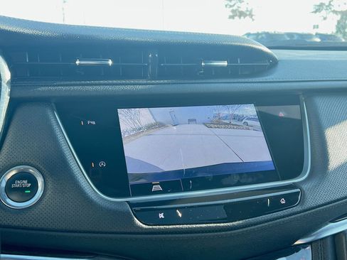 Used 2023 Cadillac XT5 Premium Luxury image 19