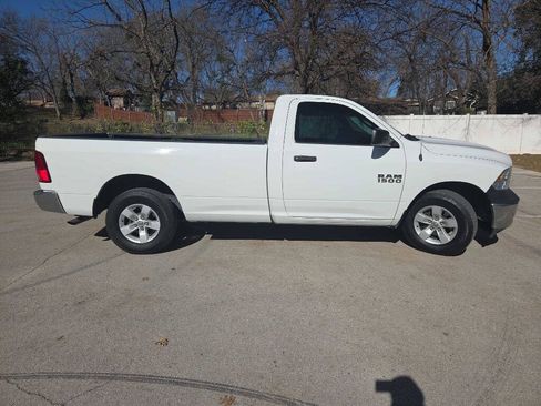 Used 2018 RAM 1500 Express RWD image 7