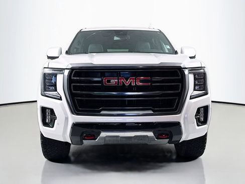 Used 2023 GMC Yukon XL AT4 w/ Technology Package image 2