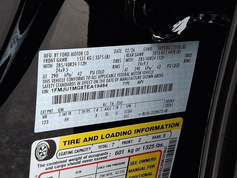New 2026 Ford Expedition Platinum w/ Stealth Performance Package AWD/4WD image 17