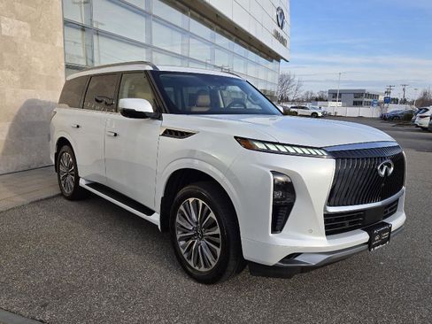 Used 2026 INFINITI QX80 Luxe w/ Cargo Package image 16