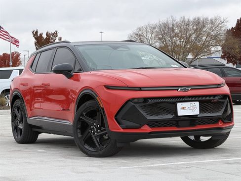 New 2026 Chevrolet Equinox EV RS image 2