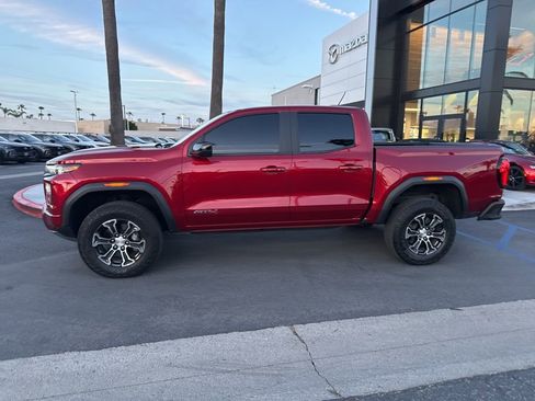Used 2023 GMC Canyon AT4 w/ AT4 Premium Package AWD/4WD image 8