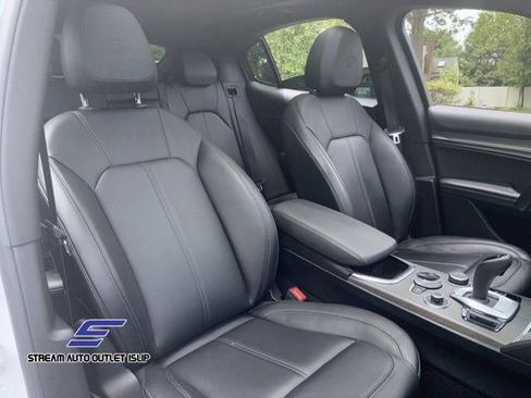 Used 2022 Alfa Romeo Stelvio Ti image 12