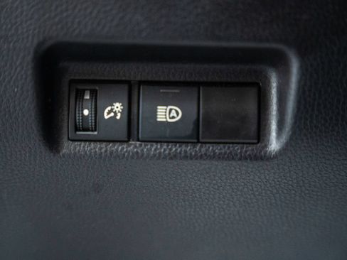 Certified 2025 Toyota RAV4 LE FWD image 35