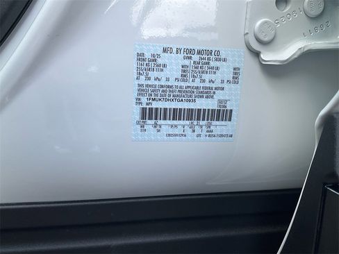 New 2026 Ford Explorer Active w/ Active Comfort Package image 15