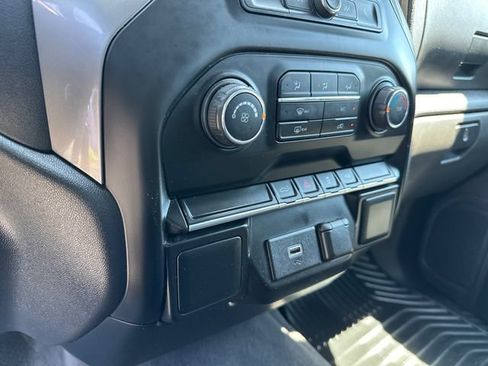 Certified 2020 Chevrolet Silverado 1500 Custom w/ Custom Value Package RWD image 19