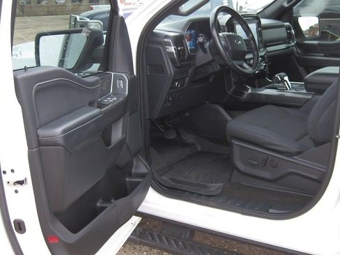 Used 2022 Ford F150 XLT w/ Equipment Group 302A High AWD/4WD image 9