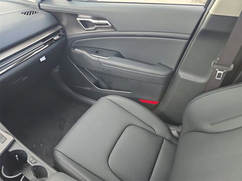 New 2026 Kia Sportage EX image 16