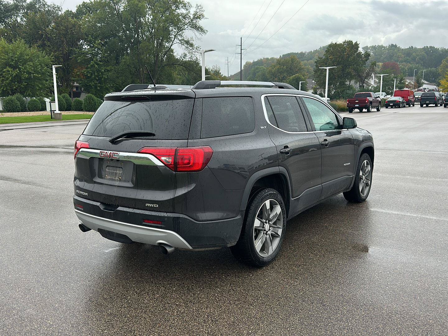 Used 2018 GMC Acadia SLT AWD/4WD image 3