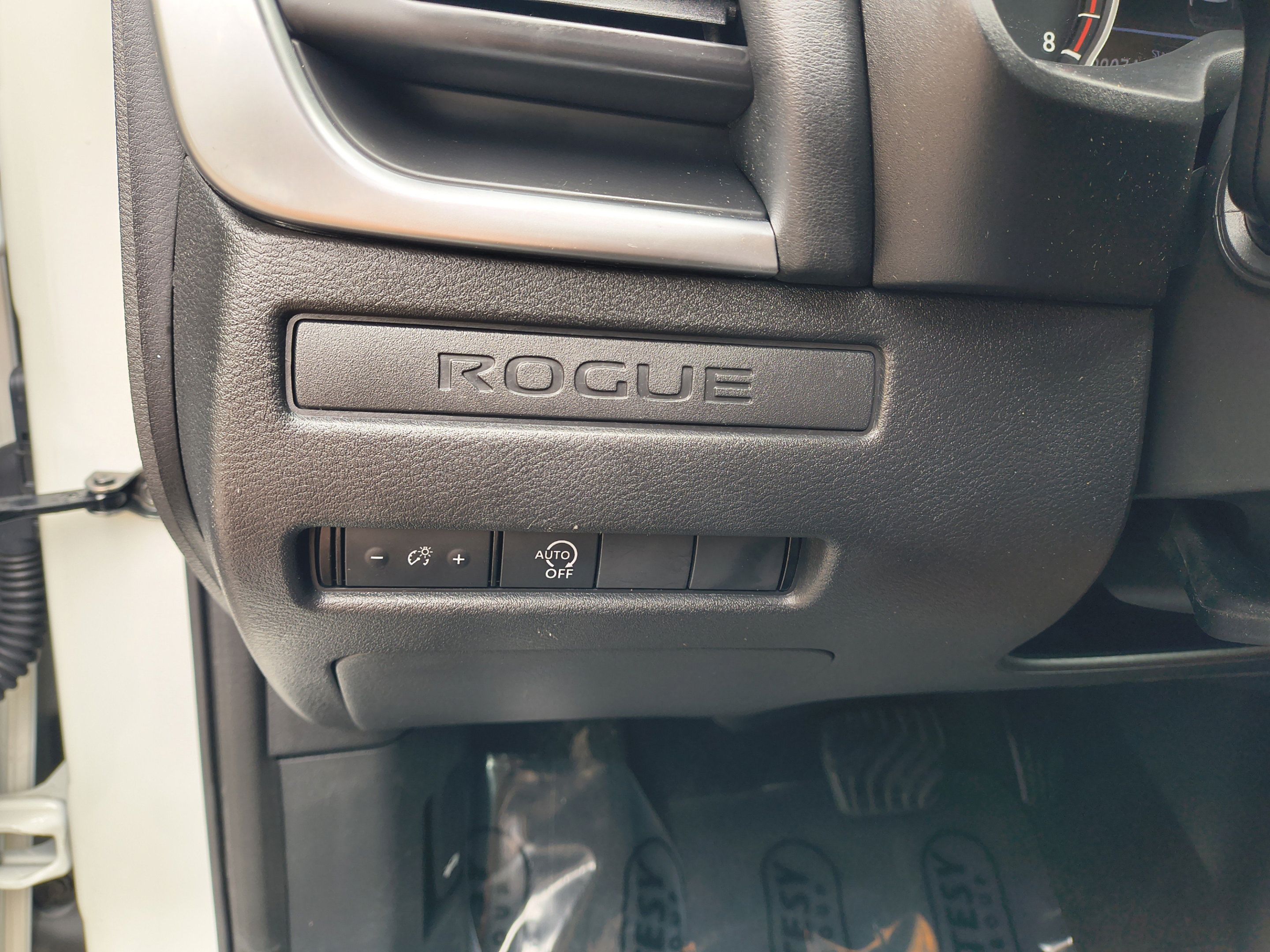 Certified 2024 Nissan Rogue S FWD image 28