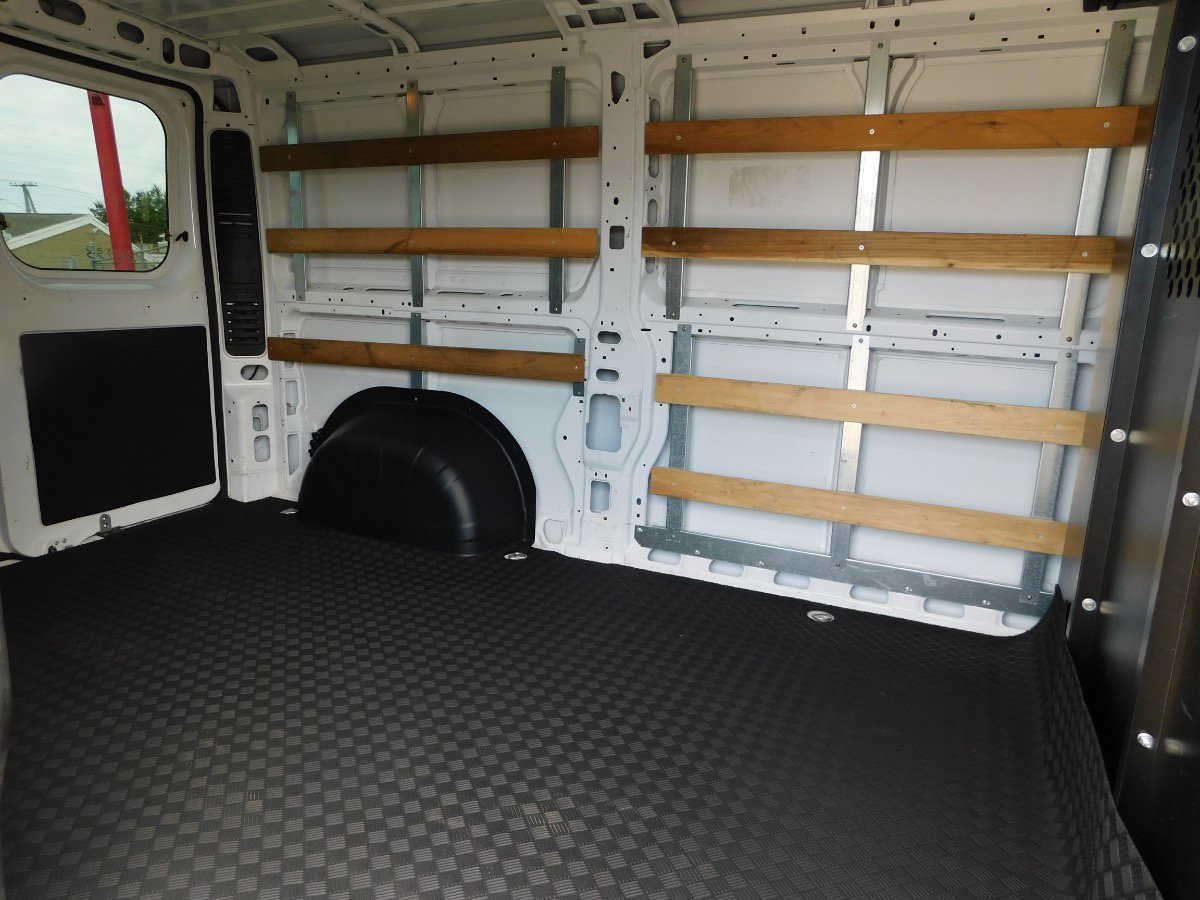 Used 2025 RAM ProMaster 2500 w/ U-Haul Equipment Group FWD image 24