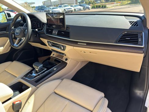 Used 2024 Audi Q5 2.0T Premium Plus image 11