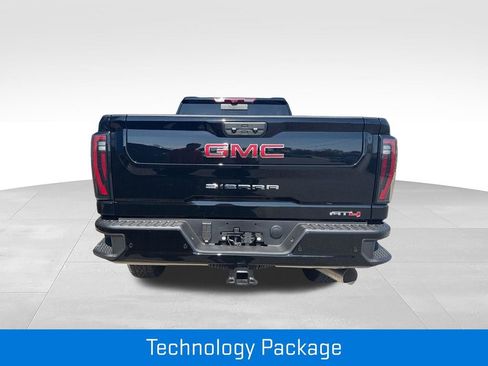 New 2026 GMC Sierra 2500 AT4 w/ AT4 Premium Plus Package AWD/4WD image 9