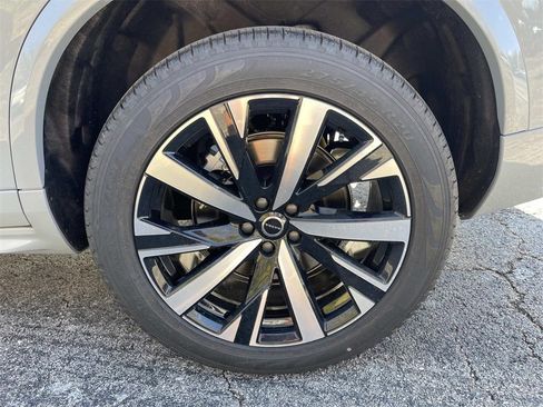 Certified 2026 Volvo XC90 B5 Core AWD/4WD image 11