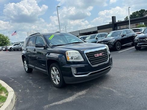 Used 2017 GMC Terrain SLE w/ Convenience Package FWD image 1