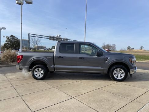 Used 2023 Ford F150 XLT image 12