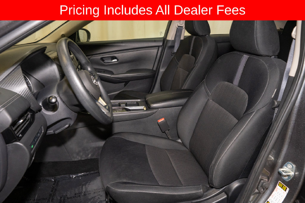 Used 2025 Nissan Sentra SV FWD image 10