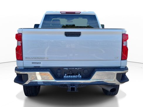 Used 2024 Chevrolet Silverado 2500 LT AWD/4WD image 5