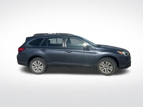 Used 2017 Subaru Outback 2.5i Premium AWD/4WD image 5