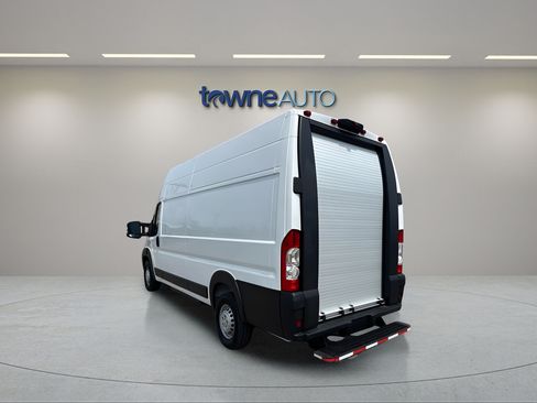 Used 2024 RAM ProMaster 3500 w/ Delivery Van Package FWD image 4