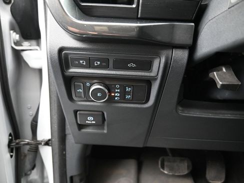 Certified 2022 Ford F150 XLT w/ Equipment Group 302A High image 13