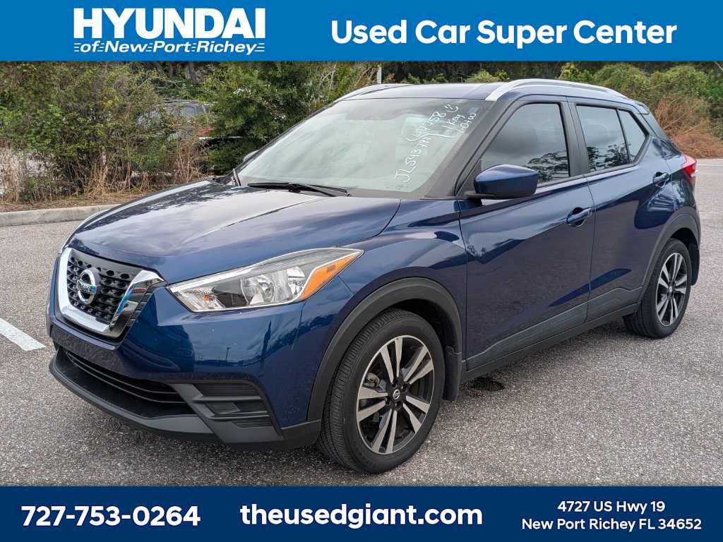 Used 2018 Nissan Kicks SV w/ Exterior Electronics Package FWD image 1