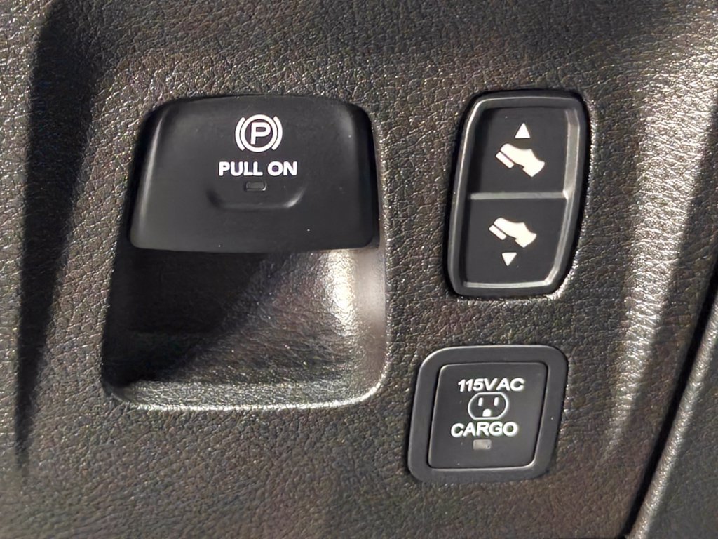 Used 2021 RAM 1500 Laramie AWD/4WD image 14