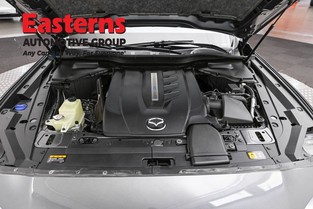 Used 2024 MAZDA CX-90 Plug-In Hybrid w/ Preferred AWD/4WD image 7