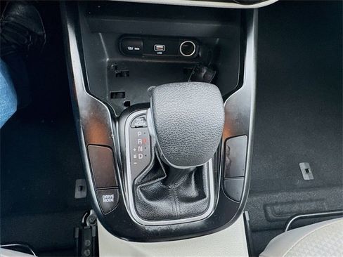 Used 2022 Kia Soul LX image 22