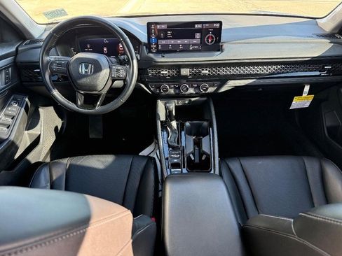 Used 2023 Honda Accord EX-L image 13