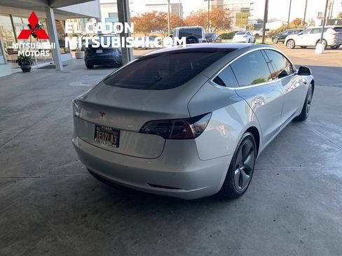 Used 2018 Tesla Model 3 Long Range image 3