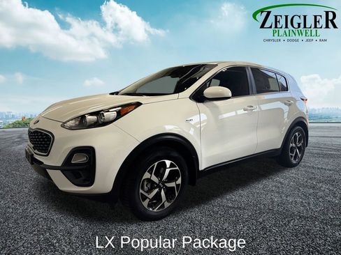 Used 2020 Kia Sportage LX AWD/4WD image 2