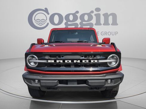 Used 2024 Ford Bronco Outer Banks AWD/4WD image 8