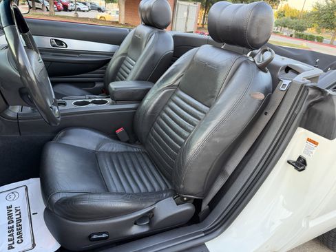 Used 2002 Ford Thunderbird RWD image 24