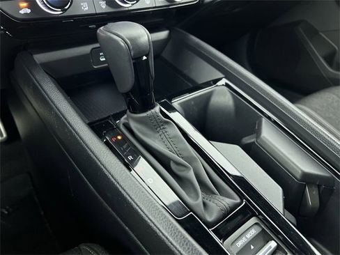 Used 2024 Honda Accord Sport image 16