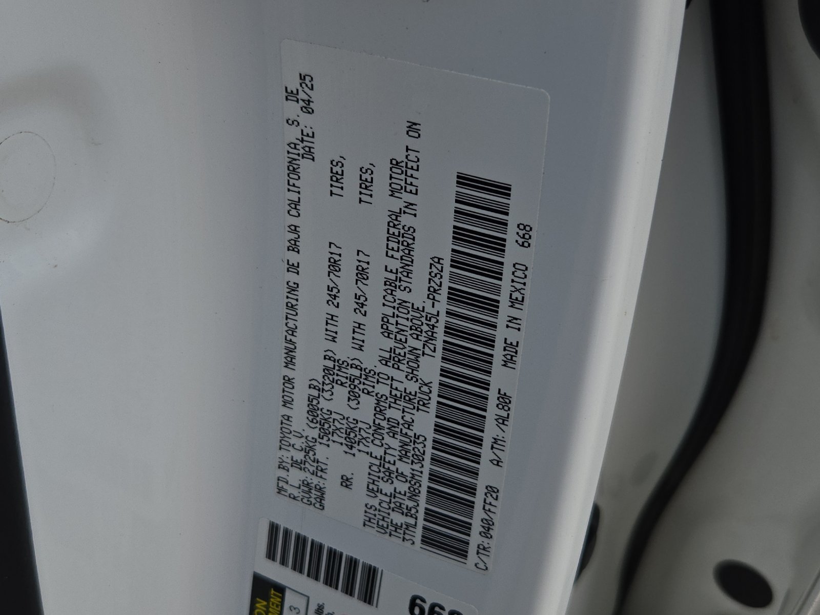 Certified 2025 Toyota Tacoma SR5 AWD/4WD image 26