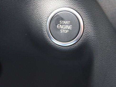 New 2026 Volvo XC40 B5 Plus w/ Protection Package Premier image 31