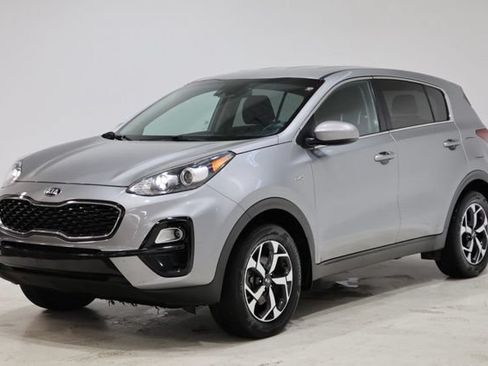 Used 2022 Kia Sportage LX AWD/4WD image 3