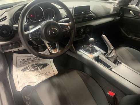 Used 2016 MAZDA MX-5 Miata Sport image 17