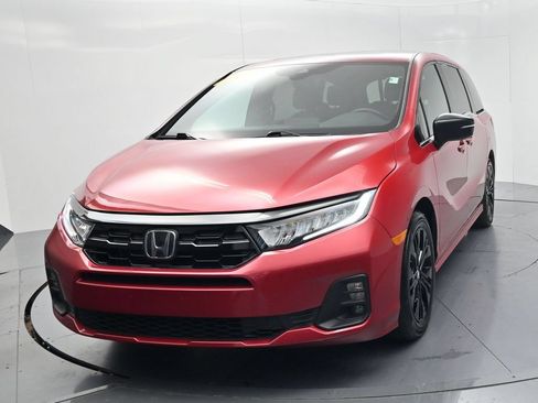 Used 2025 Honda Odyssey Sport-L image 3