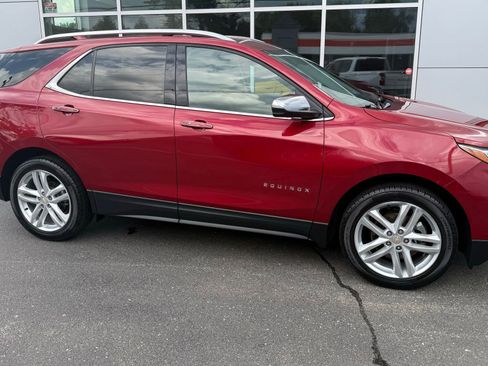 Used 2019 Chevrolet Equinox Premier FWD image 1