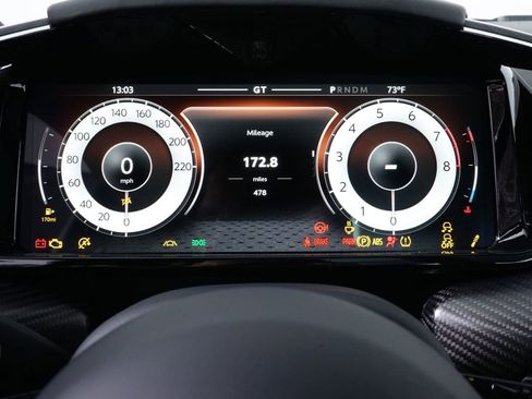 Used 2025 Aston Martin Vanquish image 23